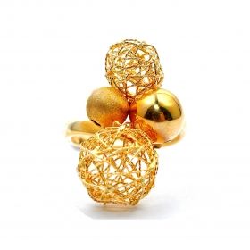 Пръстен от жълто злато, декориран с топки