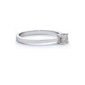 White gold engagement ring with diamond 0.29 ct