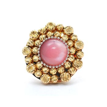 Yellow gold ring with pink opal