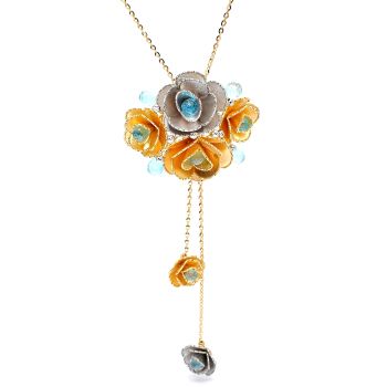 Yellow and white gold flower necklace with aquamarine
