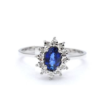 White gold ring with diamonds 0.12 ct and sapphyre 0.54 ct