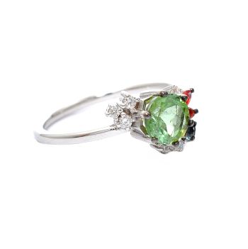 White gold ring with diamonds 0.07 ct and colored sapphyre 1.07 ct