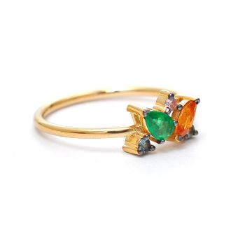 Yellow gold ring with emerald 0.15 ct and colored sapphyre 0.27 ct