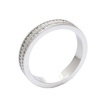 White gold ring with diamonds 0.48 ct