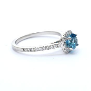 Inel din aur alb cu diamante 0.30 ct și topaz albastru 1.03 ct