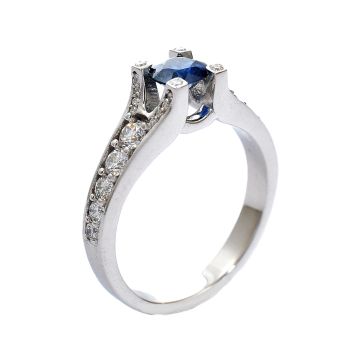 Inel din aur alb cu diamante 0.58 ct și topaz albastru 0.57 ct