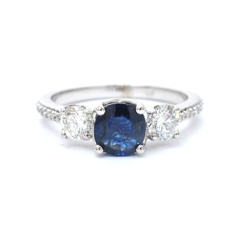 White gold ring with diamonds 0.72 ct and sapphyre 0.96 ct