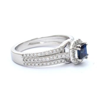 White gold ring with diamonds 0.48 ct and sapphyre 0.55 ct