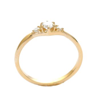 Pierścionek zaręczynowy z 14-karatowego żółtego złota z diamentami 0.22 ct.