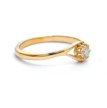 Pierścionek zaręczynowy z 14-karatowego żółtego złota naturalnym diamentem 0.16 ct.