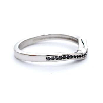 White gold ring with black diamond 0,13 ct